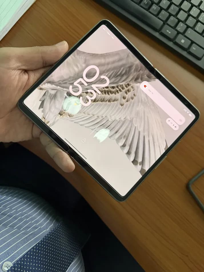 Google Pixel Fold 5G - Porcelain - Like New Condition